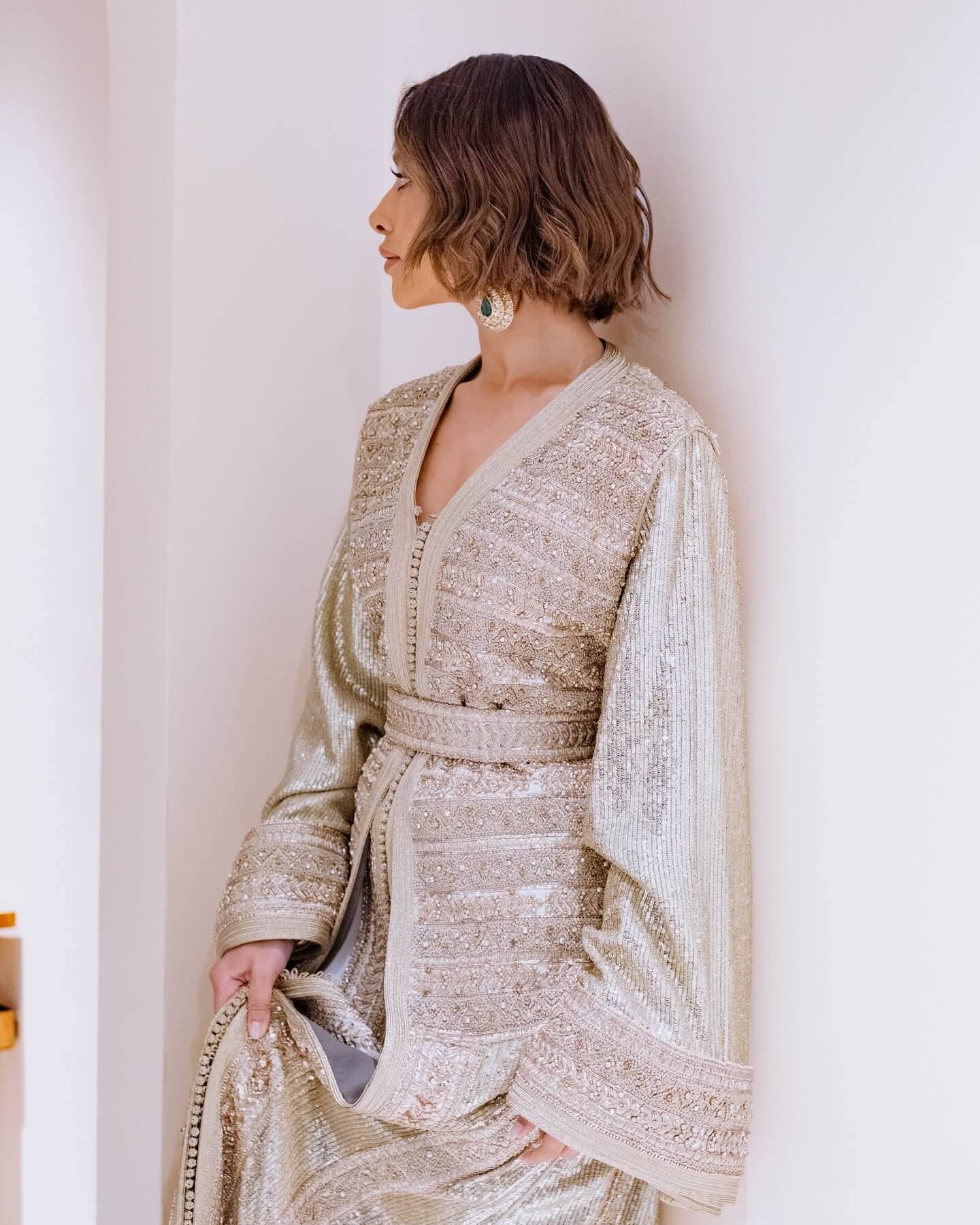 Luxury Moroccan caftan online - White embroidered takchita with golden sfifa details